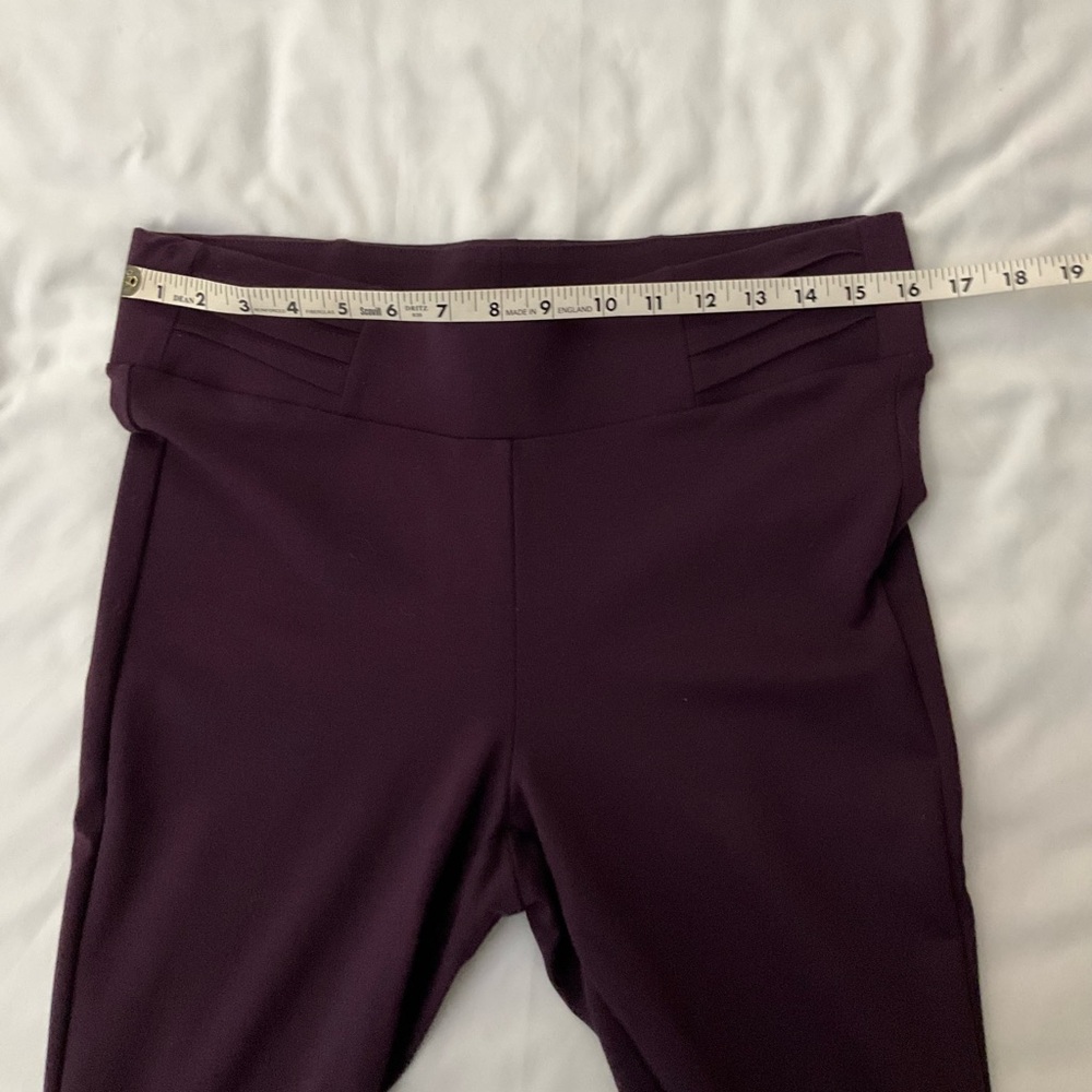 Dictionary Leggings Size Large - Picture 2 of 7